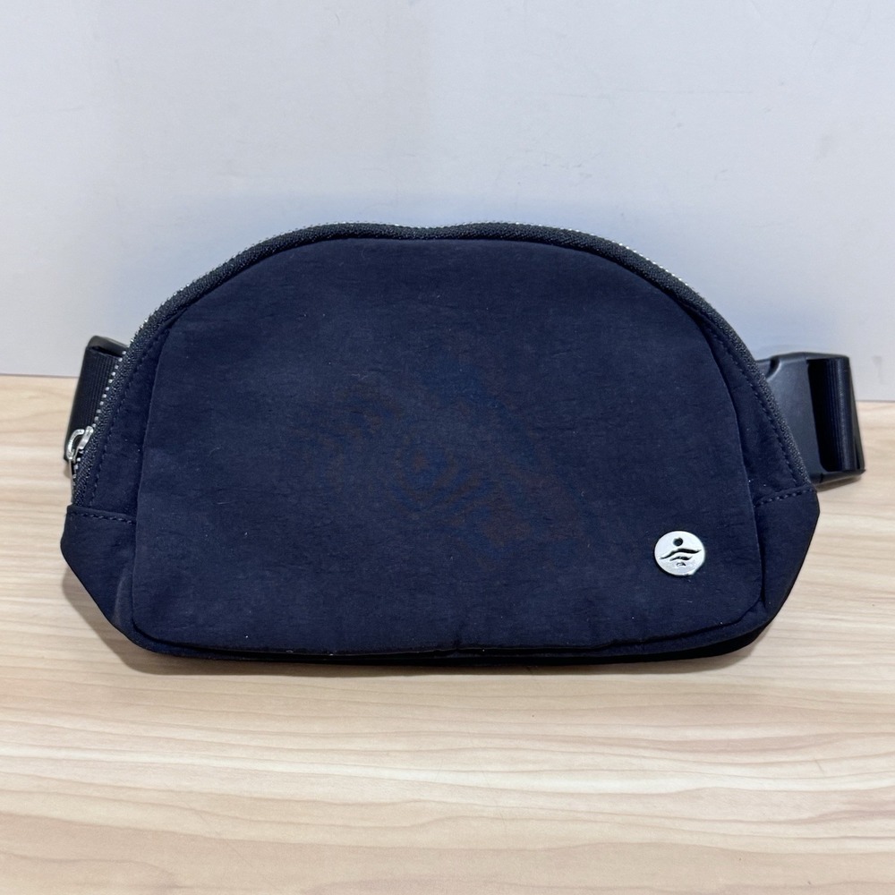 Halara Logo Black Belt Bag Fanny Pack Crossbody Nylon Waist Pouch Unisex NWOT